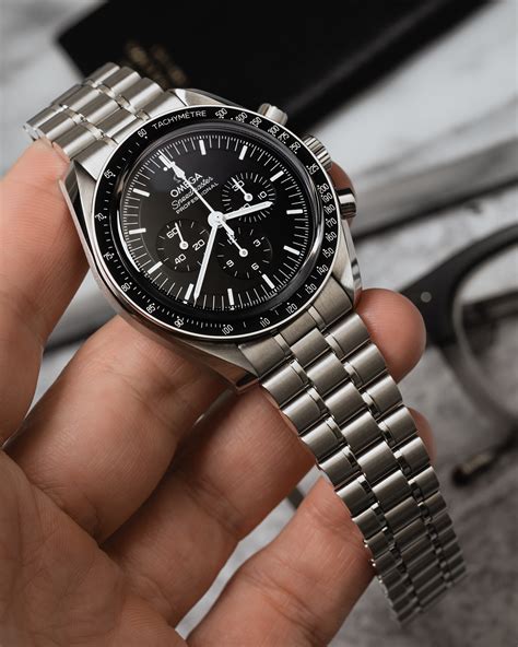 omega speedmaster professional:|More.